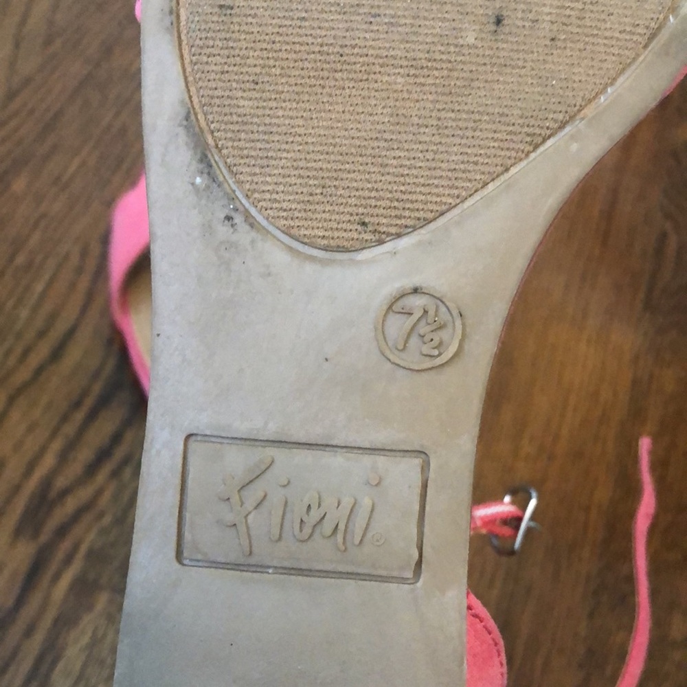 END OF YEAR SALE! | FIONI Watermelon Starry Etoile Mini heels - Picture 5 of 8